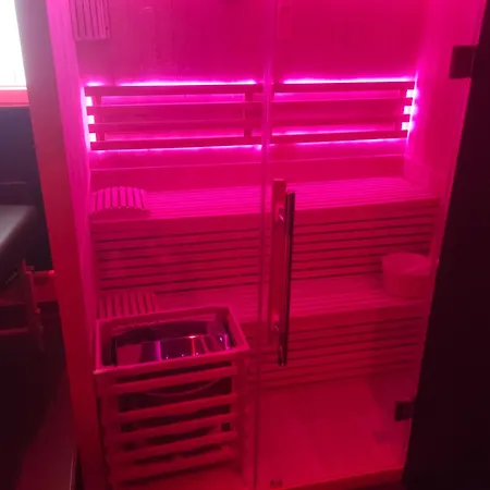 La Cachette Secrete - Maison Romantique Avec Balneo Et Sauna Privatif A En Normandie Кан