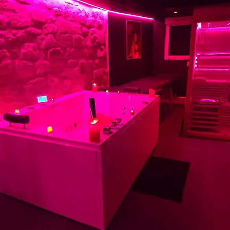La Cachette Secrete - Maison Romantique Avec Balneo Et Sauna Privatif A En Normandie 凯恩