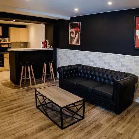 La Cachette Secrete - Maison Romantique Avec Balneo Et Sauna Privatif A En Normandie