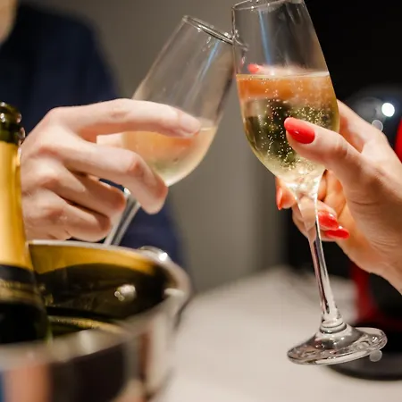 Villa La Cachette Secrete - Maison Romantique Avec Balneo Et Sauna Privatif A En Normandie *