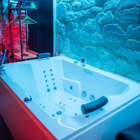 La Cachette Secrete - Maison Romantique Avec Balneo Et Sauna Privatif A En Normandie 别墅 凯恩