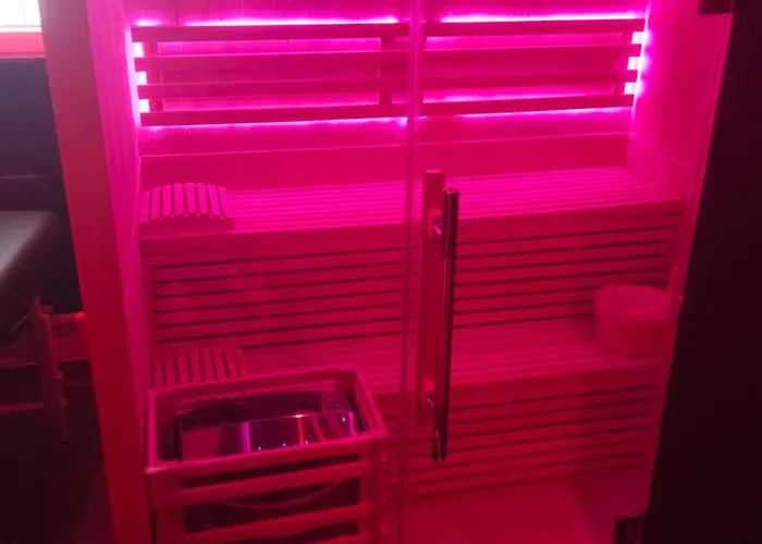 La Cachette Secrete - à En Normandie Avec Balnéo Et Sauna Privatif Caen